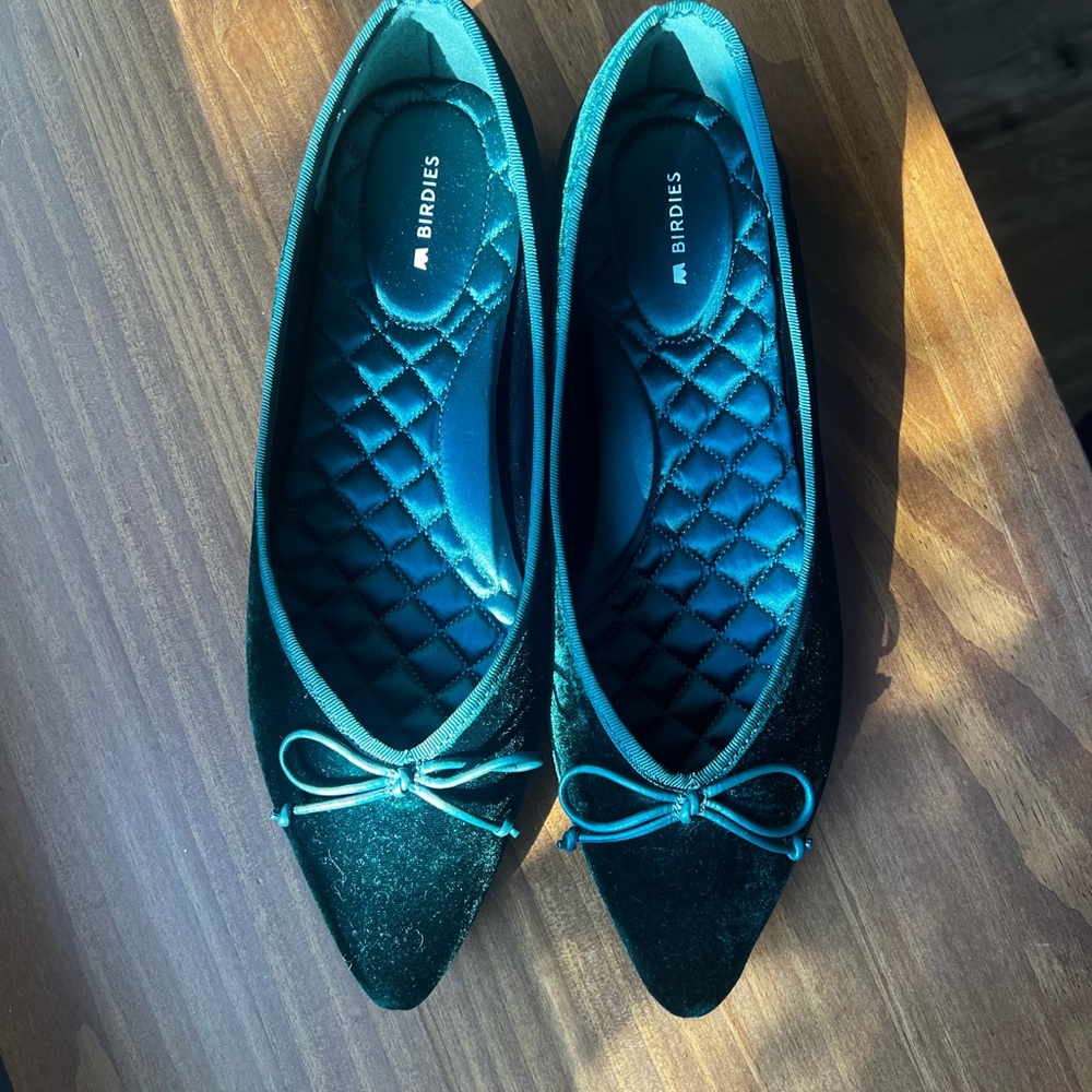 Birdies Velvet Flats in Deep Teal